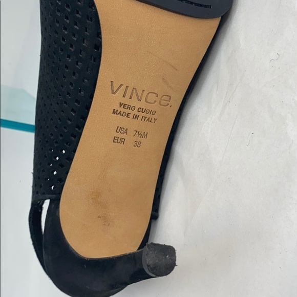 VINCE Sz 7.5 Black Perforated Suede Peep Toe Heels - Picture 12 of 12